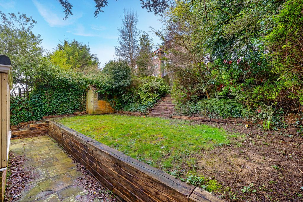 Property photo 2 of 18 Rear Garden