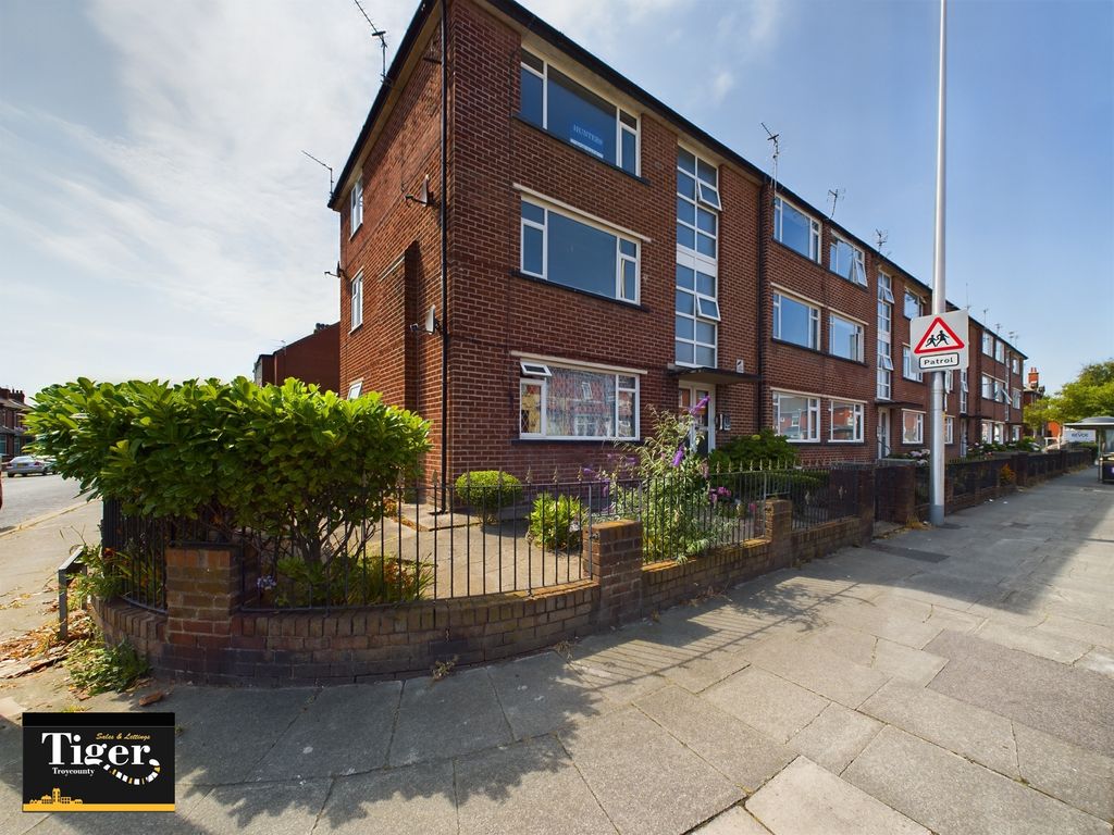 Property photo 1 of 9 Cam03440G0-Pr0121-Still009