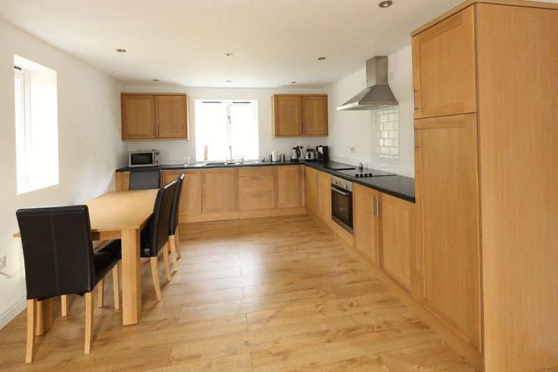 Property photo 2 of 5 Photo 2