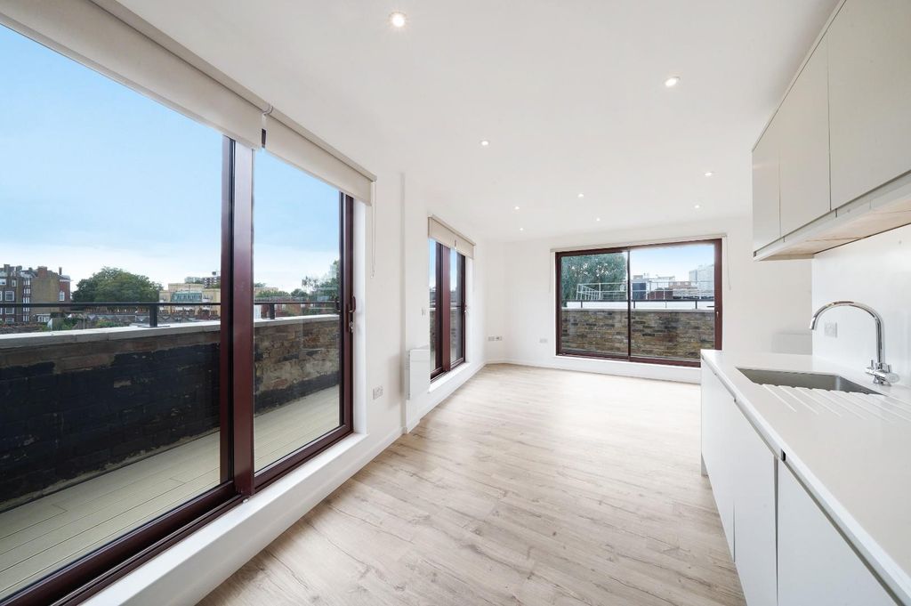 Property photo 1 of 16 1 (11).Jpg