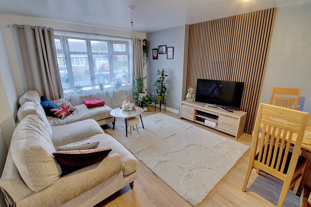 Property photo 3 of 20 2