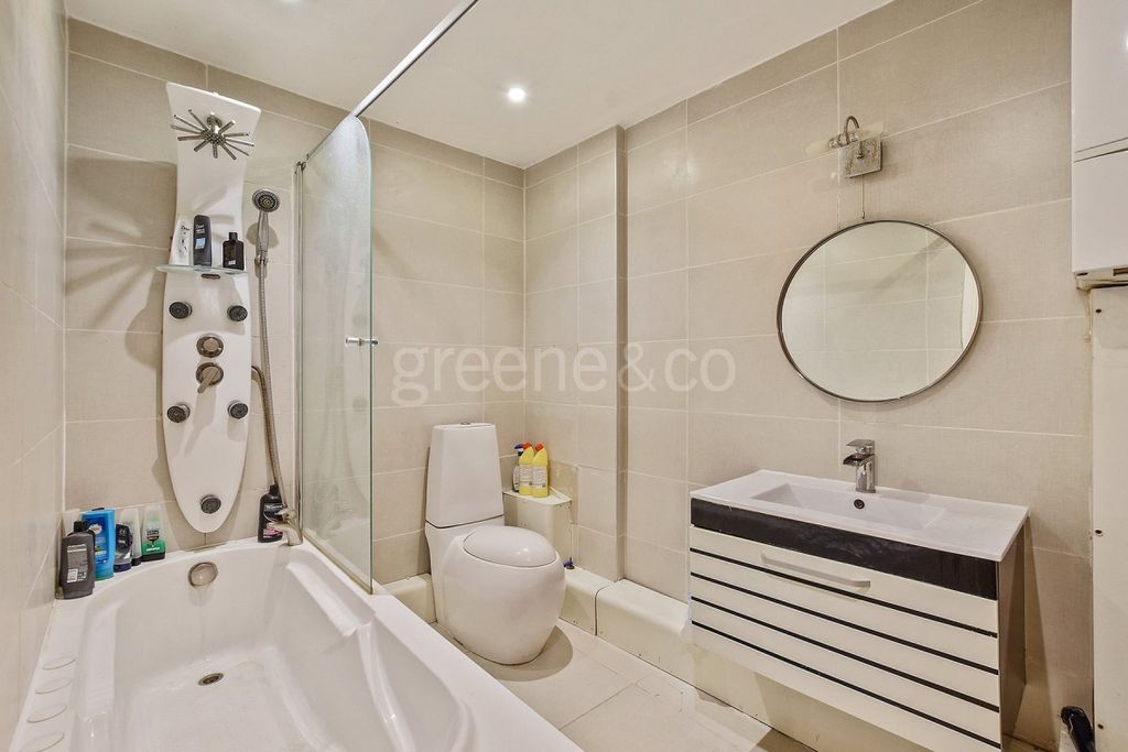 Property photo 2 of 4 3