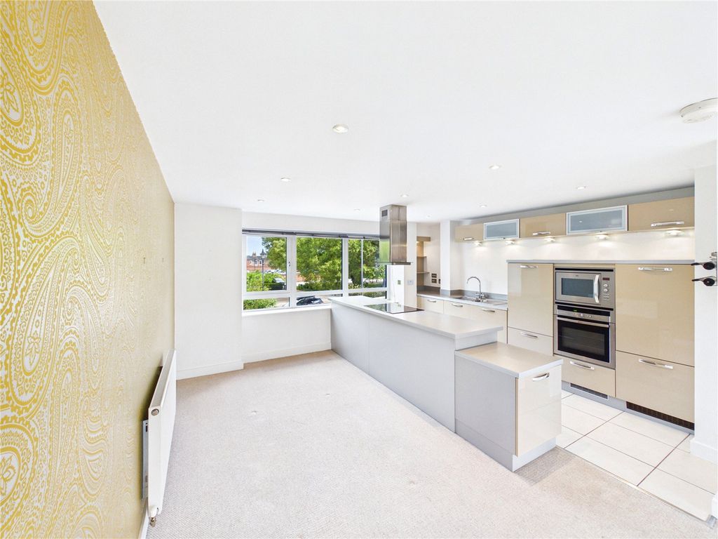 Additional image 5 of 3 bed flat for saleCastle Road, Colchester, Essex CO1