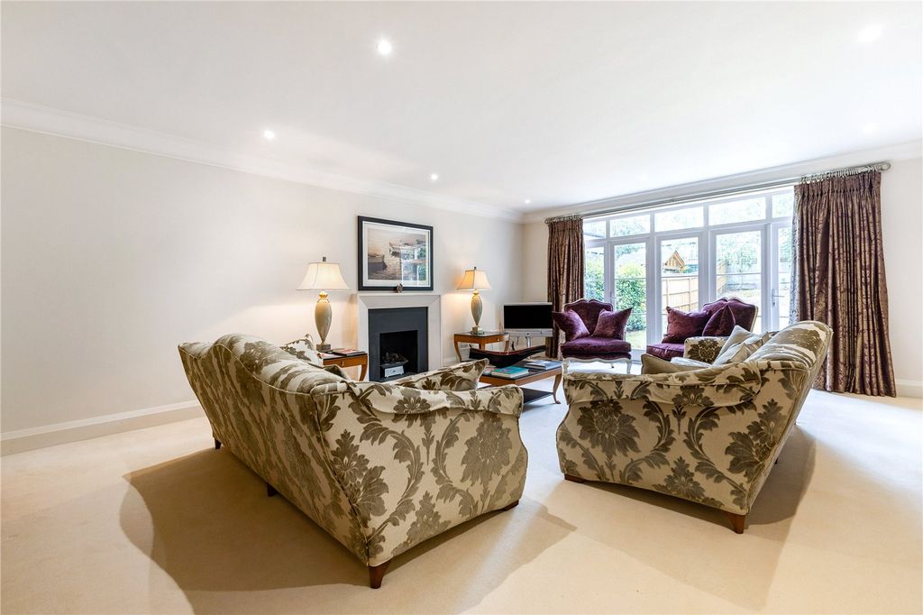 Property photo 2 of 15 Drawing Room