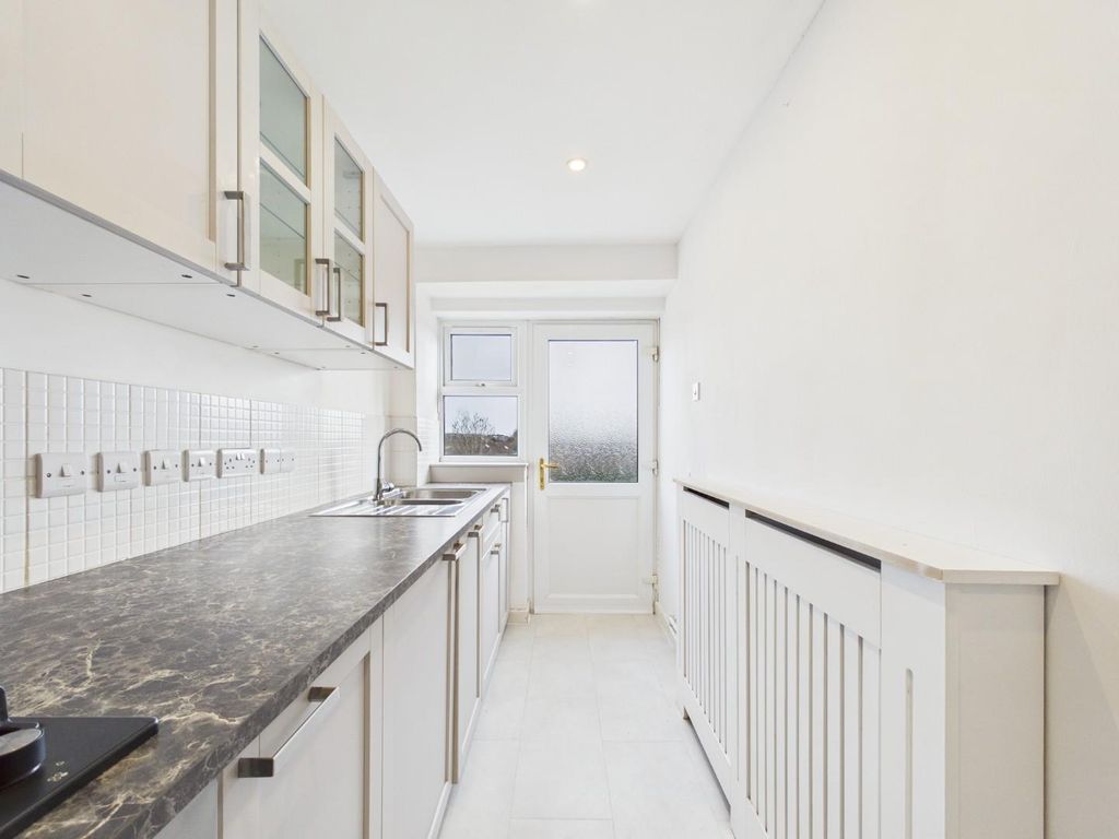 Property photo 3 of 22 Cam01576G0-Pr0342-Still027.Jpg