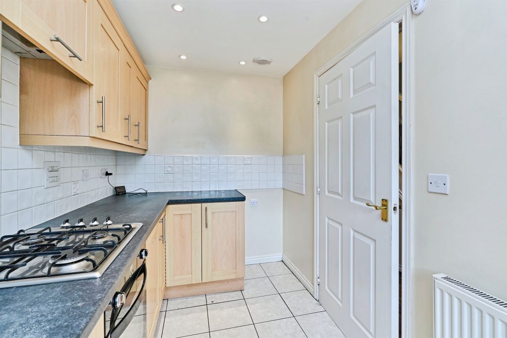Property photo 2 of 20