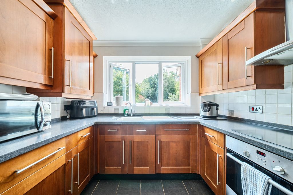 Property photo 2 of 24 1477206-20-6A312A...