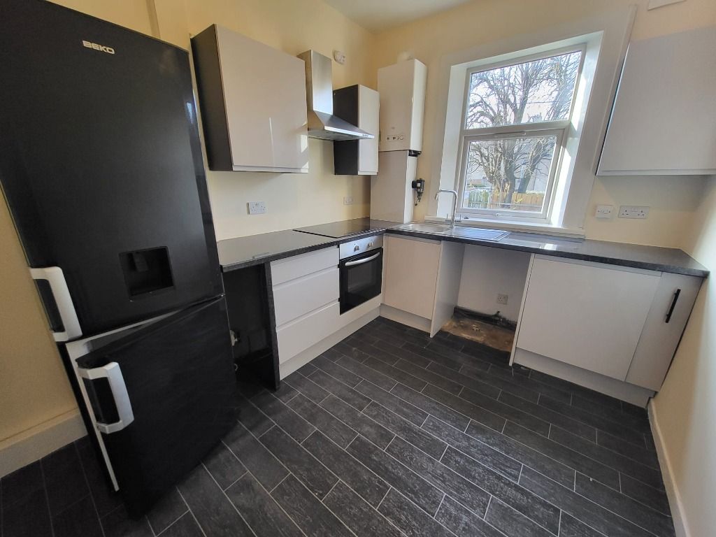 Additional image 7 of 4 bed flat to rentJessiman Square, Renfrew, Renfrewshire PA4