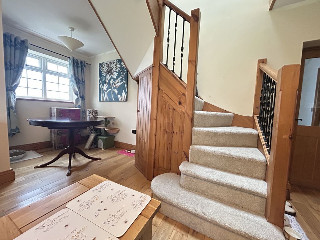 Property photo 3 of 29 Img_0948