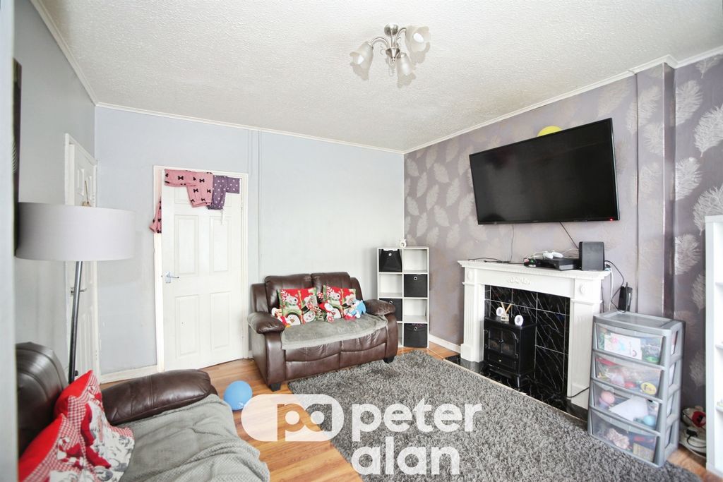 Property photo 2 of 15