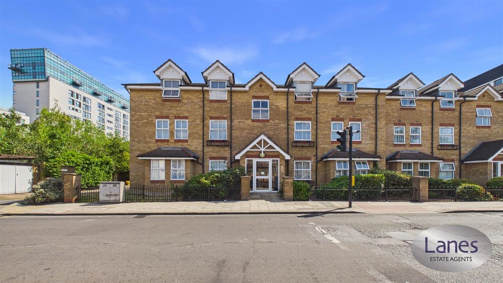 Property photo 1 of 5 Cam04248G0-Pr0160-Still005.Jpg