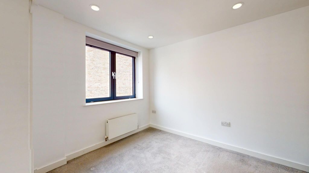 Property photo 3 of 22 Bedroom