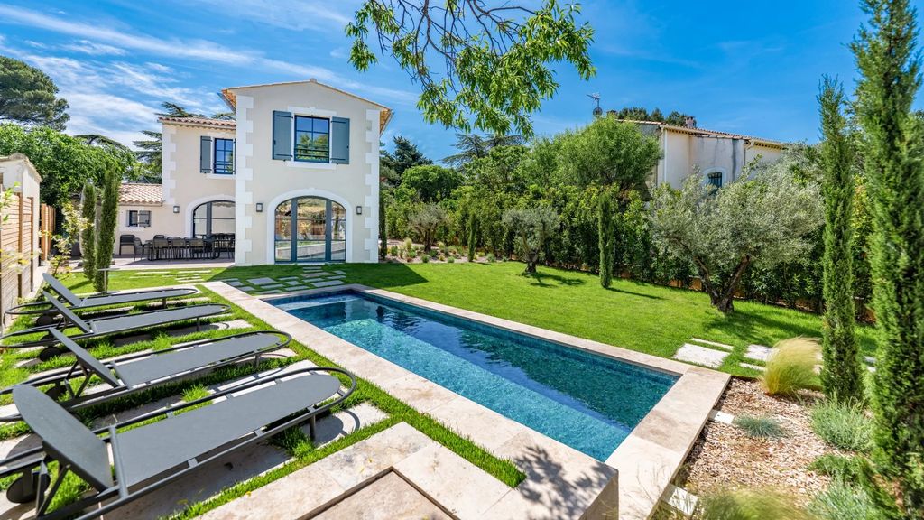 Property photo 1 of 26