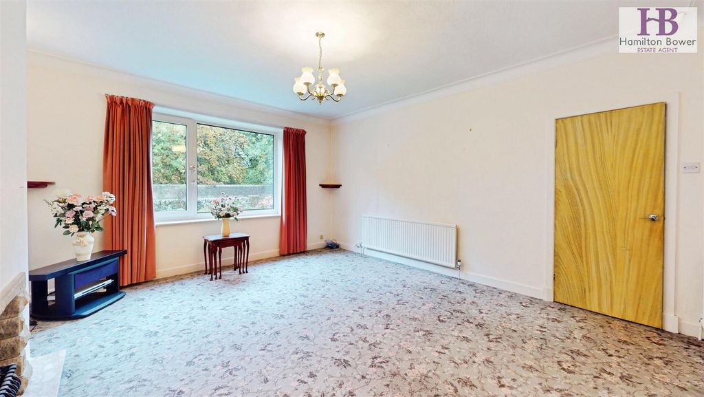 Property photo 3 of 18 6446Cbf8-40-Northowram-Green-10192026_161906.Jpg