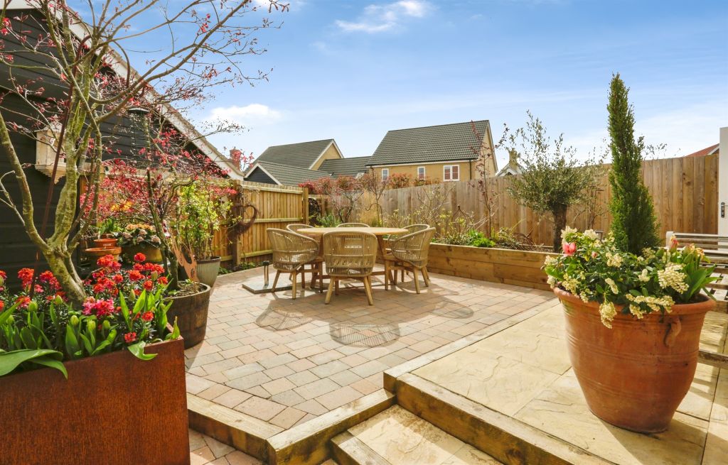 Property photo 2 of 22