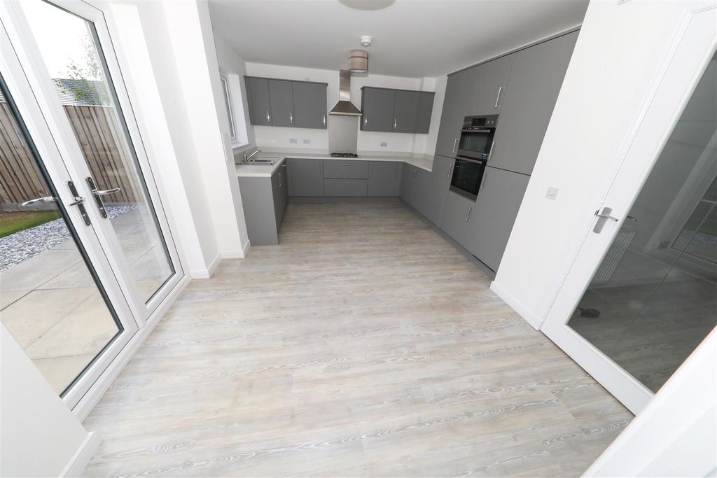Property photo 2 of 28 B