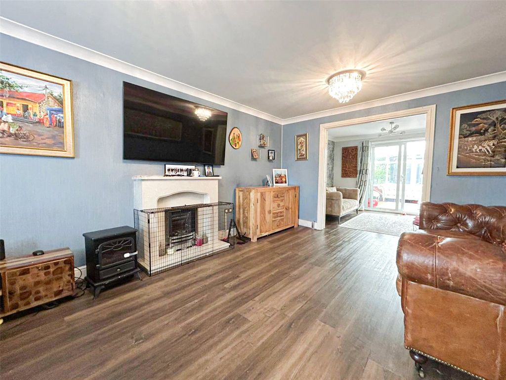 Property photo 2 of 26 Picture No. 14