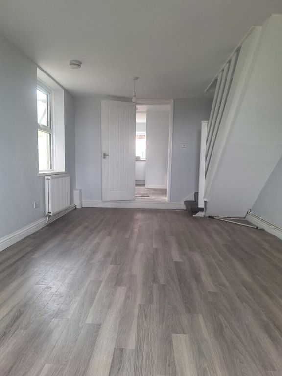 Property photo 3 of 9 Lounge Diner B.Jpeg