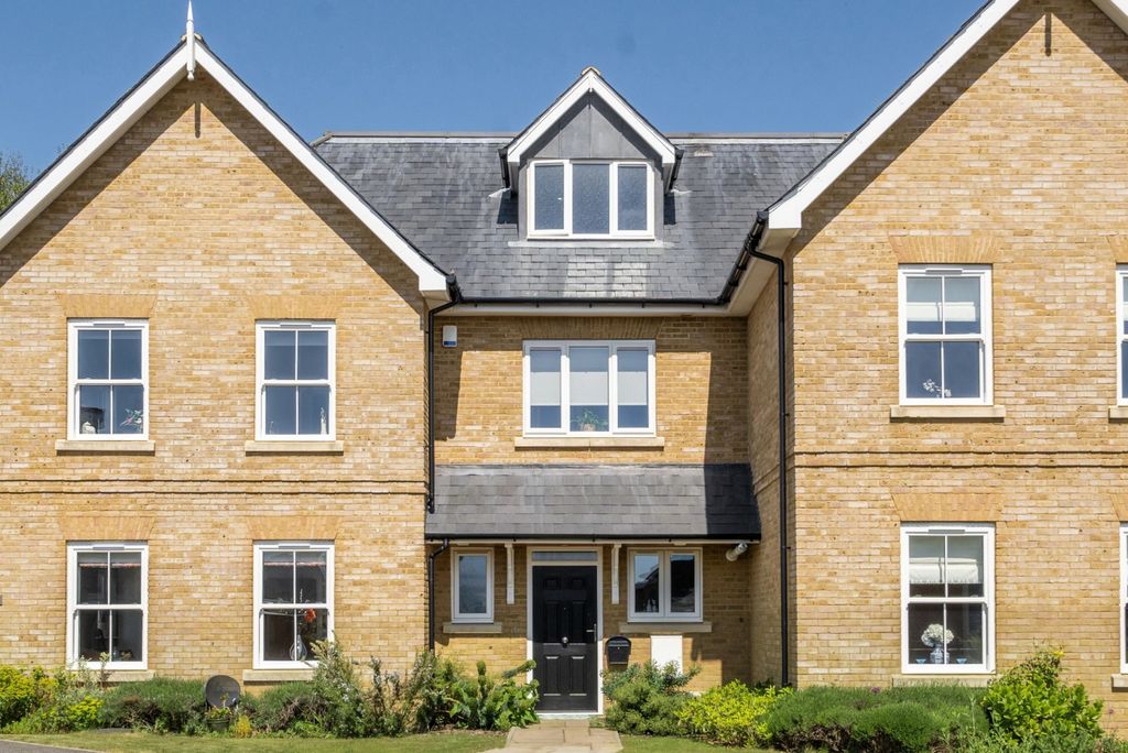 Property photo 1 of 23 4137351