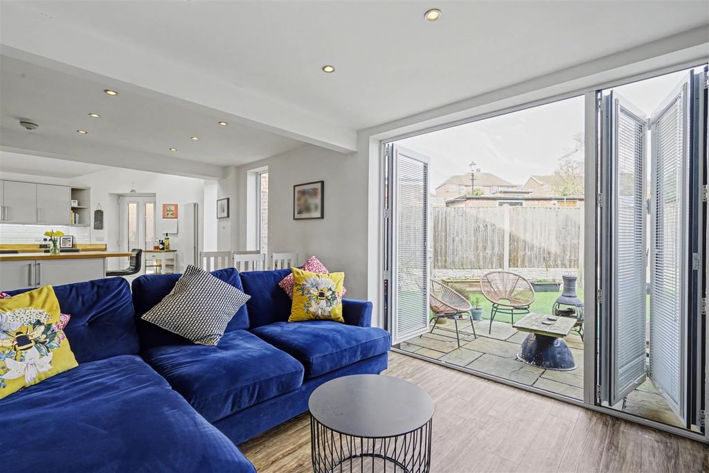 Property photo 2 of 22 Living Area 1_3.Jpeg