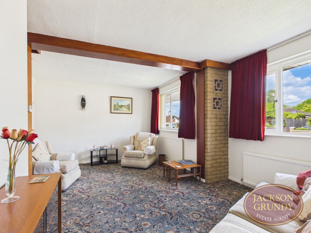 Property photo 2 of 13 Coppice Drive