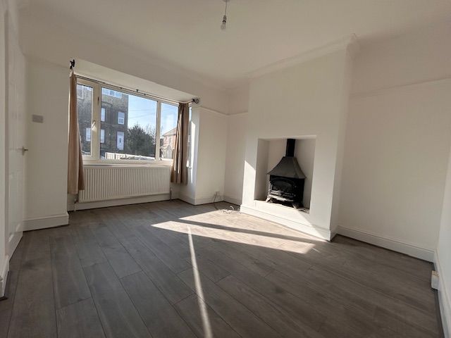 Property photo 2 of 13 Image