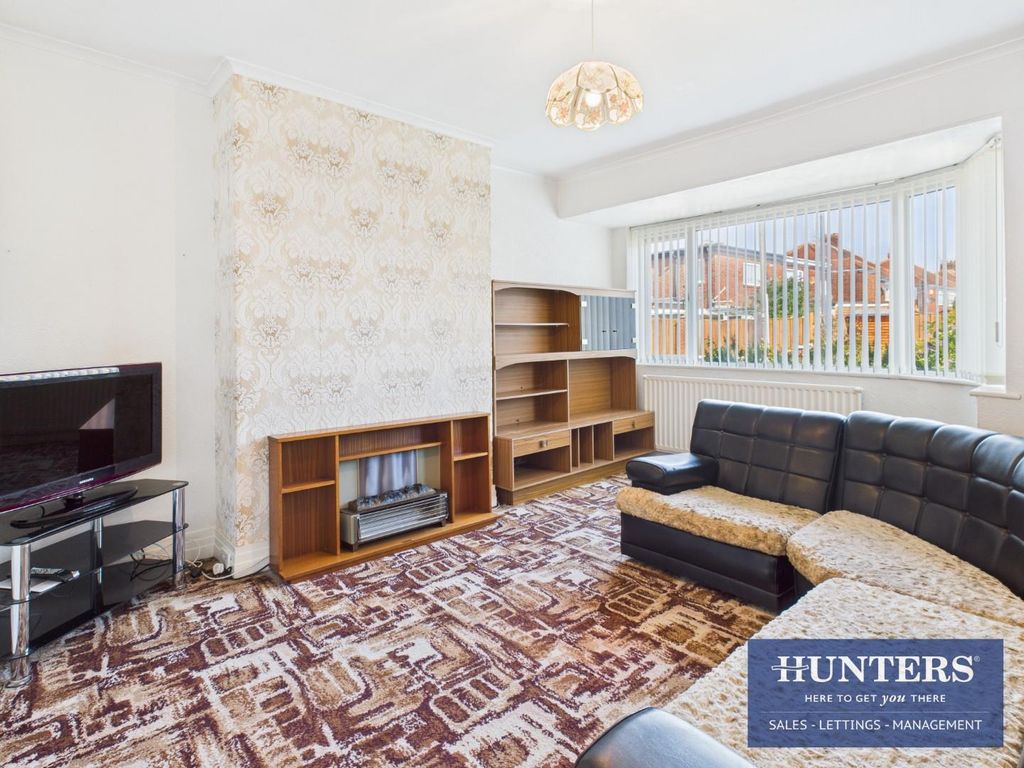 Property photo 3 of 12 Living Room