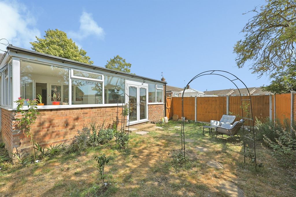 Property photo 2 of 19