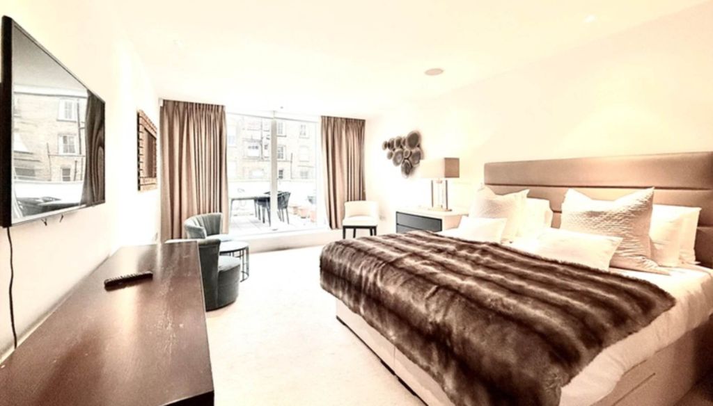 Property photo 3 of 5