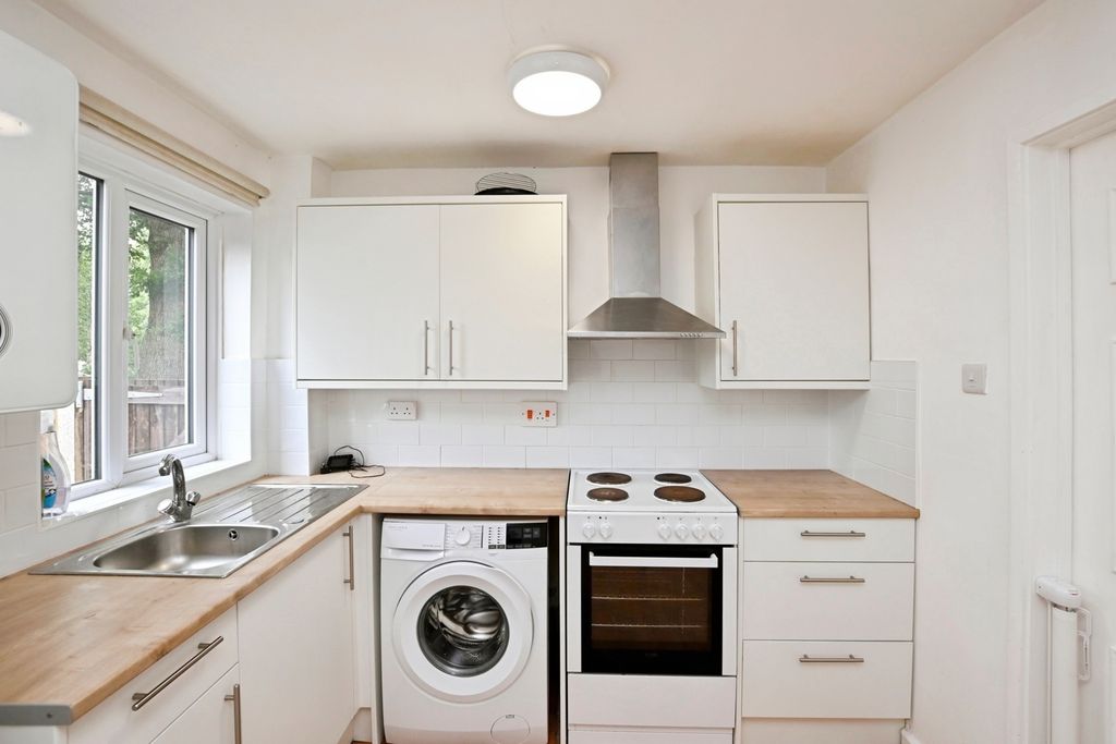 Property photo 3 of 14 Pbox-Img.Jpg