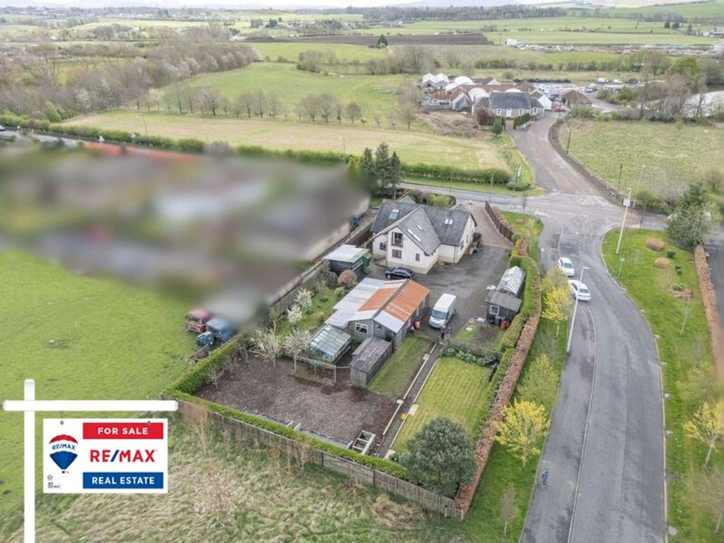 Property photo 1 of 42 Aerial Front