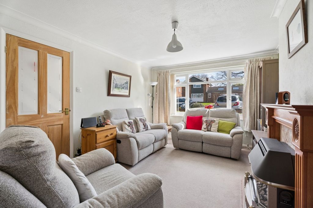 Property photo 3 of 19