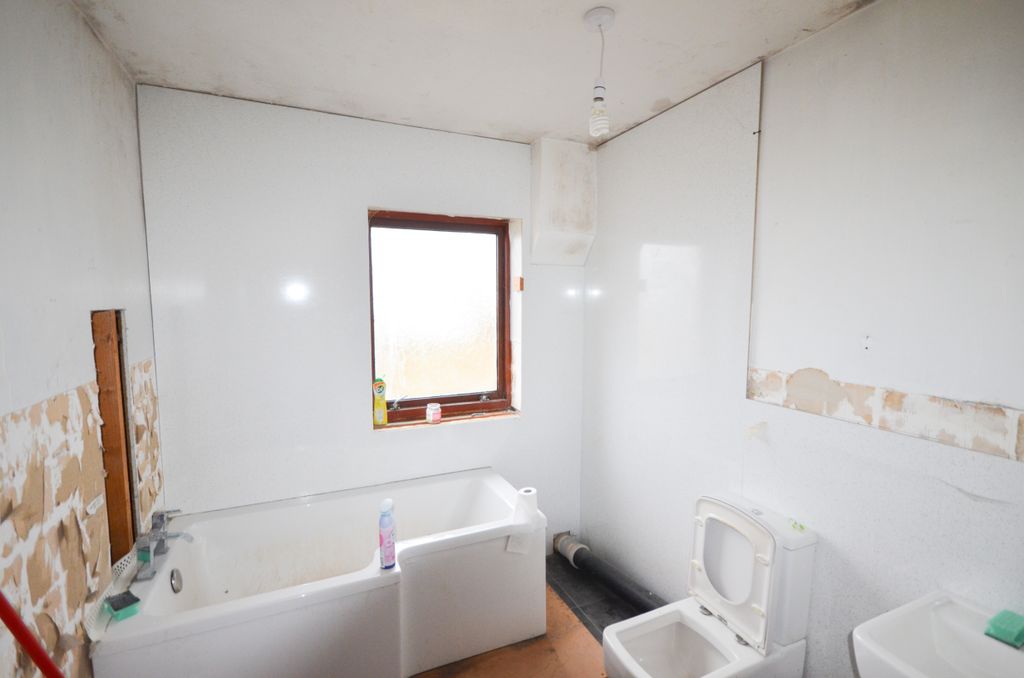 Additional image 11 of 4 bed detached house for saleBreasclete, Isle Of Lewis HS2