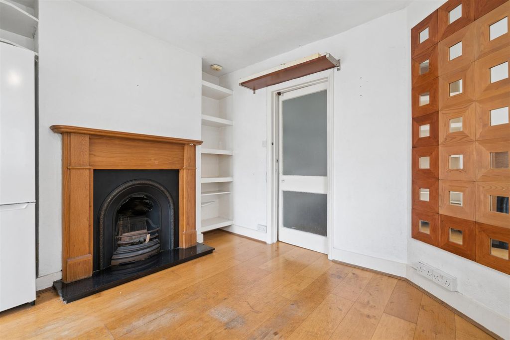 Property photo 2 of 10 42 Kimble Road Sw19 Reception 1B.Jpg