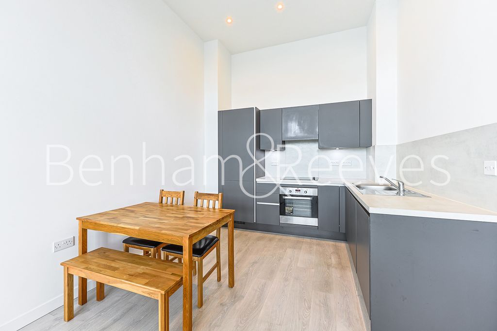 Property photo 2 of 12