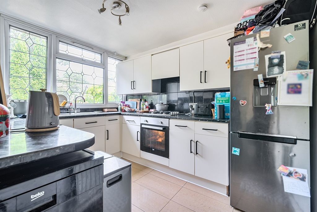 Property photo 2 of 13 Kitchen