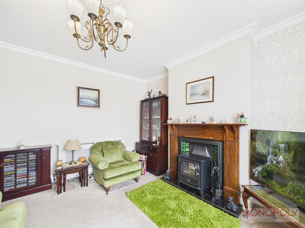 Property photo 3 of 20 Cam03815G0-Pr0452-Still004.Jpg