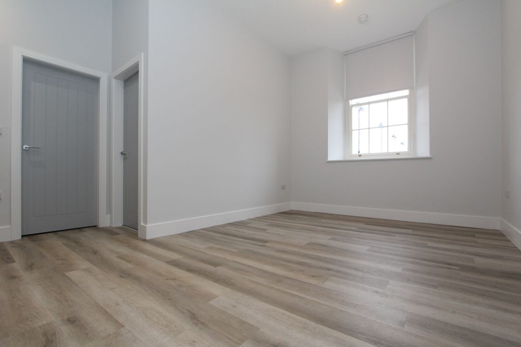 Property photo 2 of 6 2025-10-01 15.26.24