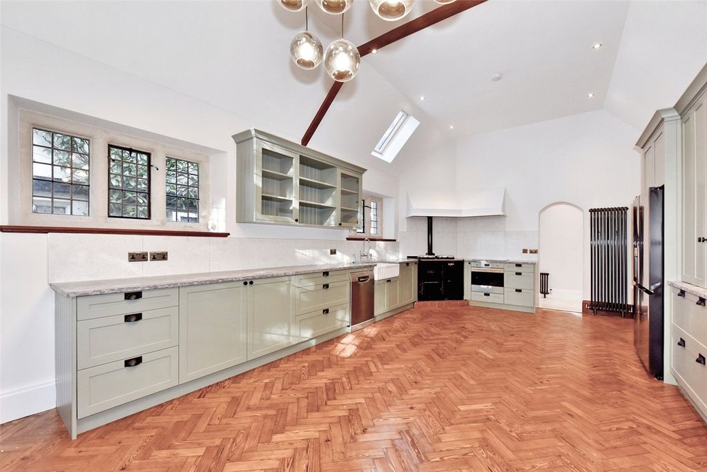 Property photo 2 of 10 Picture No. 29