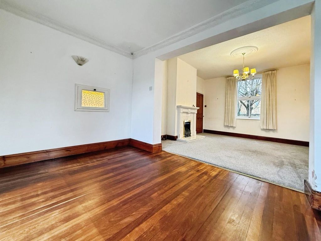 Property photo 2 of 18 6180E16c-16.Jpg