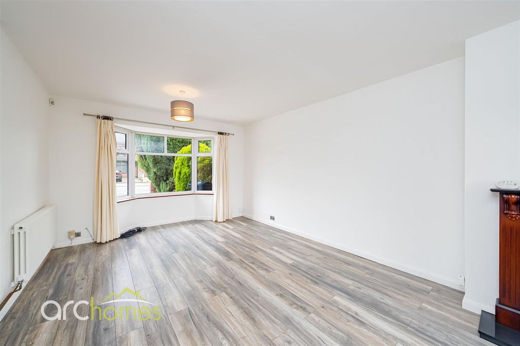 Property photo 2 of 27 Wigan-5.Jpg