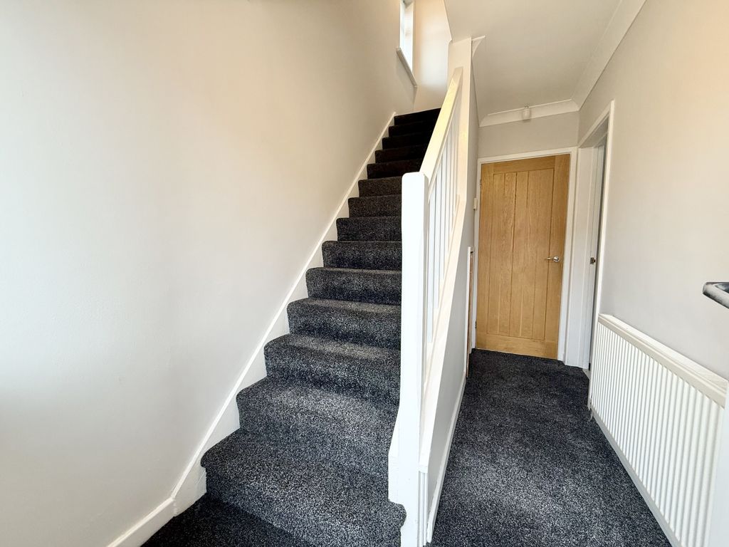 Property photo 2 of 19 Img_9102