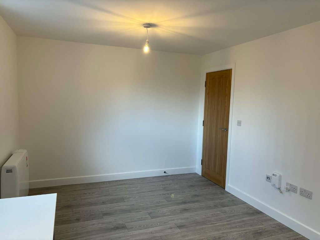 Property photo 3 of 3 Catherine House Flat 6 Kitchen Living (2).Jpg