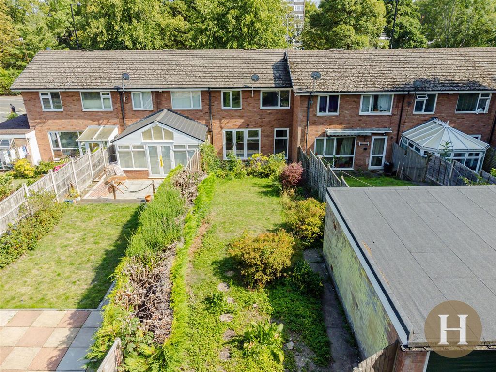 Property photo 3 of 28 Hadleigh Estate Agents-35.Jpg