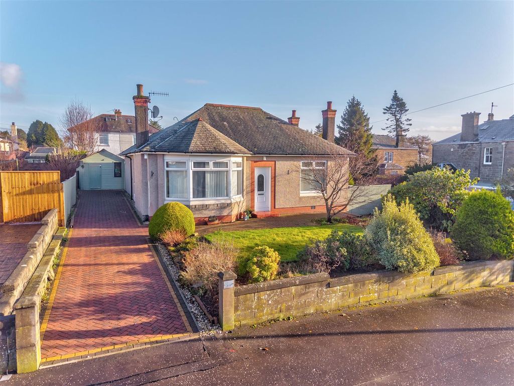 Property photo 1 of 20 1 Clarence Road Dundee-18.Jpg