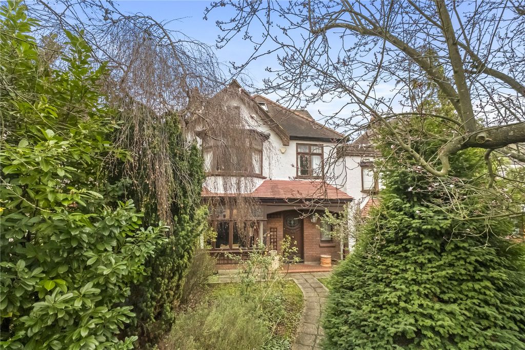 Property photo 1 of 17 Exterior