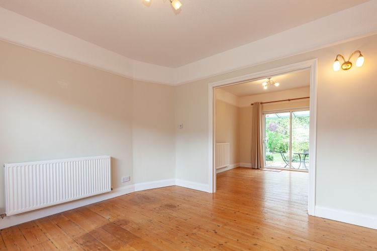Property photo 2 of 9 263896