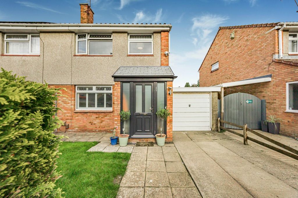 Property photo 1 of 21