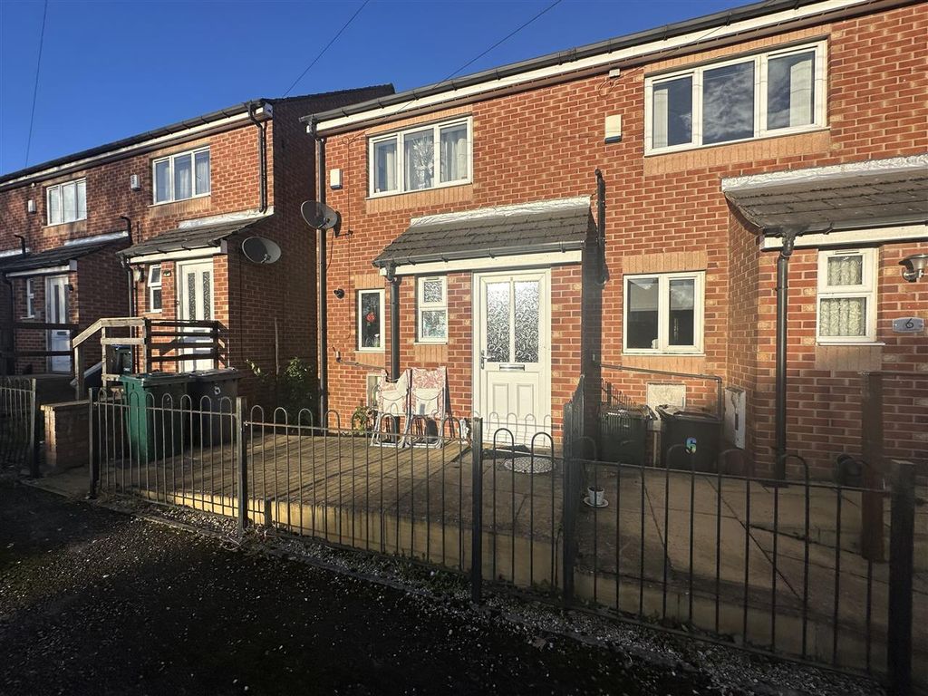 Property photo 1 of 1