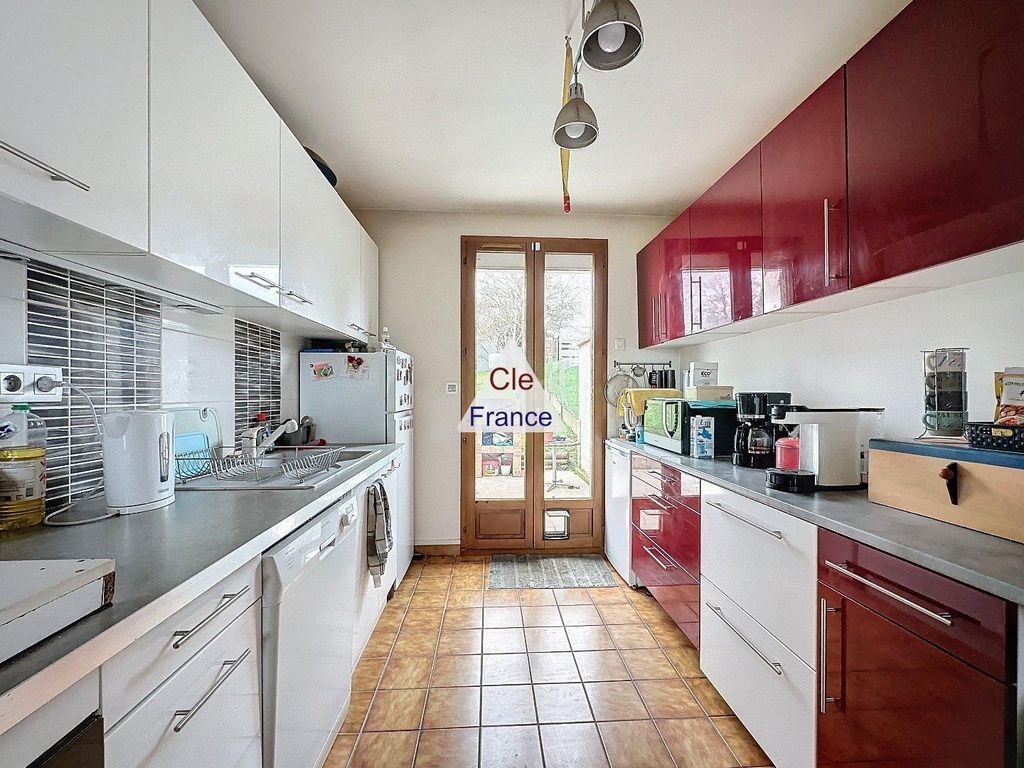 Property photo 3 of 10